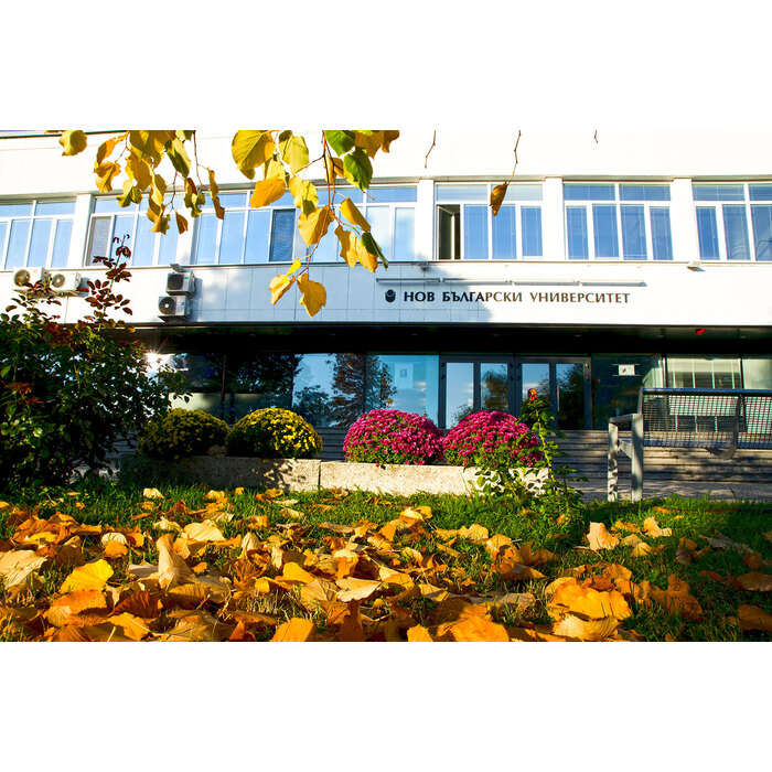 dsc-0022_700x700_pad_478b24840a