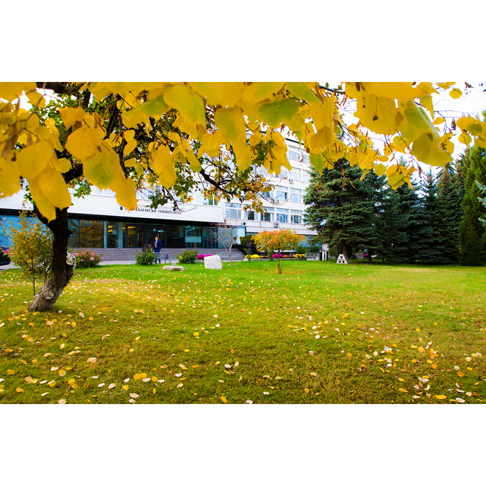 dsc-0046_700x700_pad_478b24840a