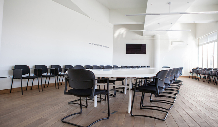 img-0045_700x700_fit_478b24840a