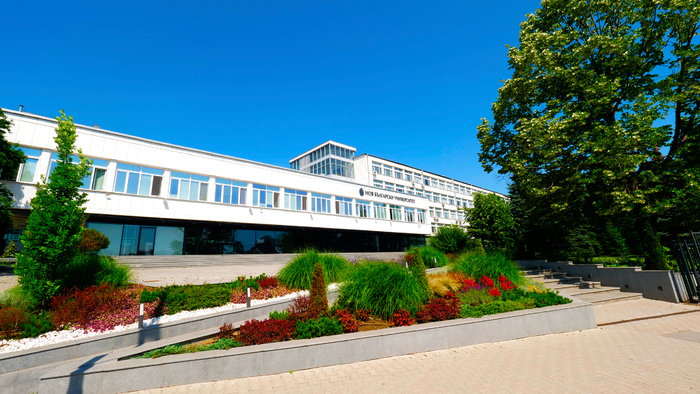 1844346-copy_700x700_fit_478b24840a