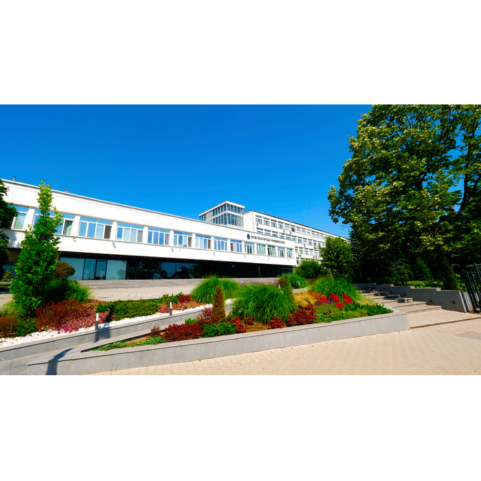 1844346-copy_700x700_pad_478b24840a