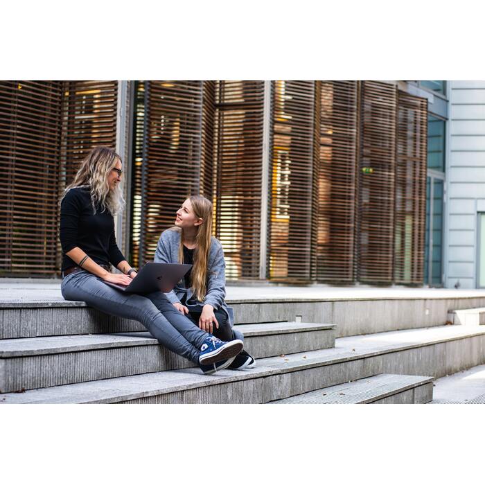 pexels-buro-millennial-1438084_700x700_pad_478b24840a