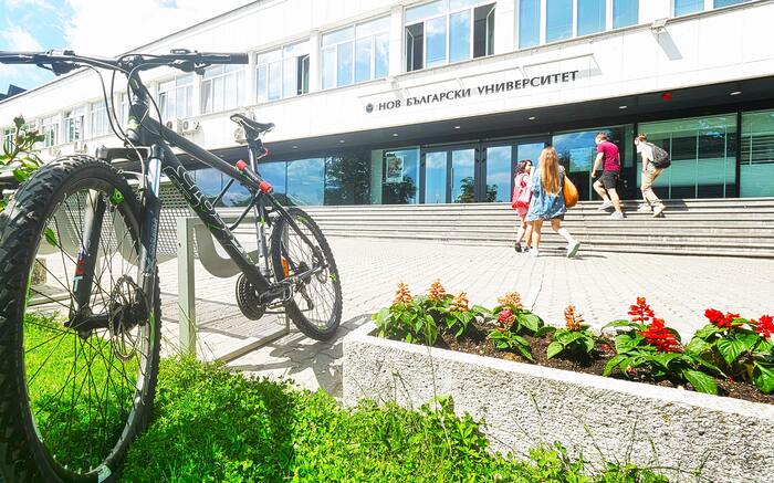 ulasirane-mesec-may_700x700_fit_478b24840a