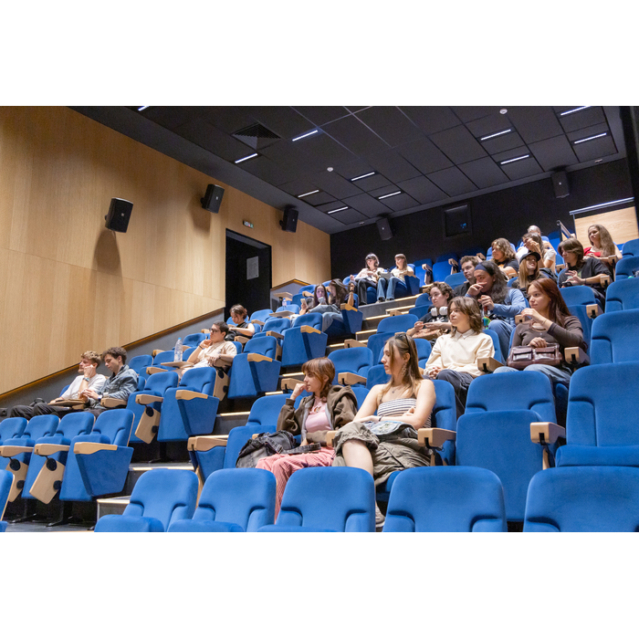 sedmica-za-orientirane-25-09-polina-yaneva-93_700x700_pad_478b24840a