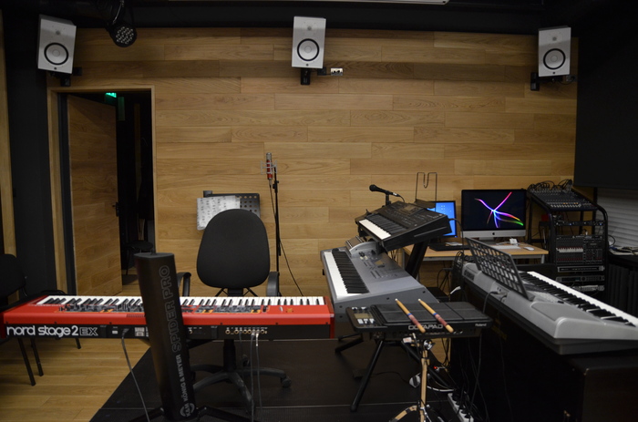 dsc-0180_700x700_fit_478b24840a