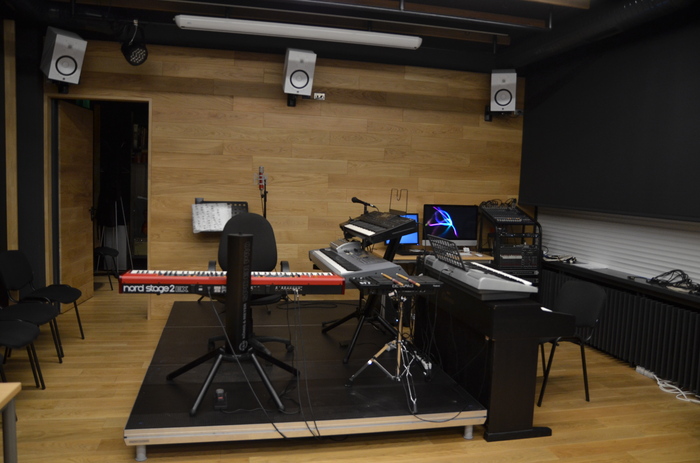 dsc-0183_700x700_fit_478b24840a