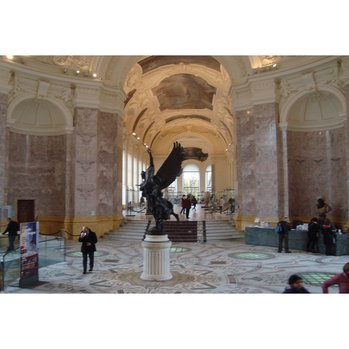 vo1-09_700x700_pad_478b24840a